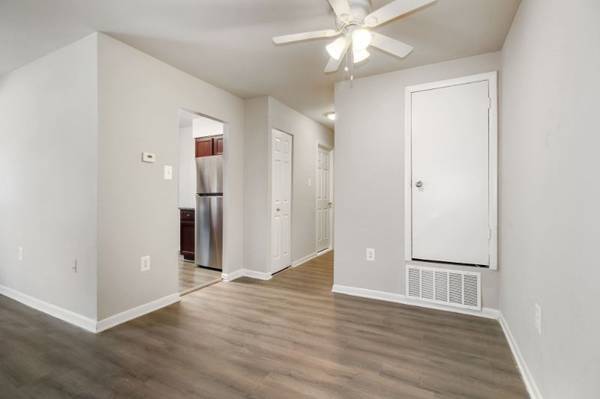 $1,750 / 3br - Swimming Pool, 3/BD 1.5/BA, Located in Lochearn (6810 Lantern Hill Dr, Lochearn, MD)63694910177539123