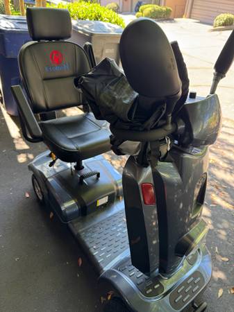 Evomobi Electric Scooter 1
