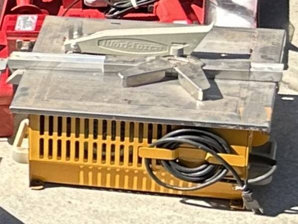 Workforce Portable Wet Cut Tile Saw 1