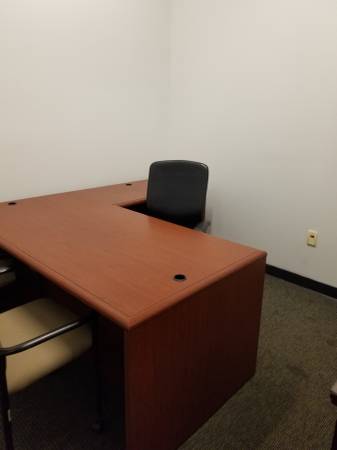 $520 / 130ft2 - Executive Suite (Gainesville)63823026226945123