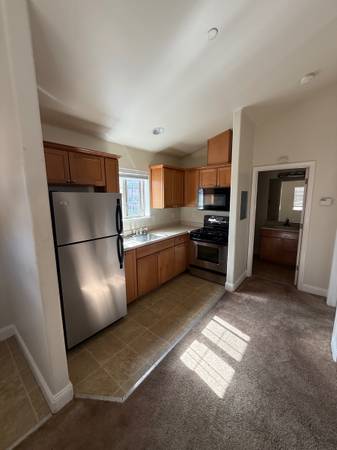 $1,950 / 1br - Schedule a showing today! Available Now! Private coastal 1bed 1bath64009499487491121