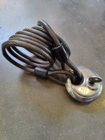 Bicycle lock  (lock with one key) 1