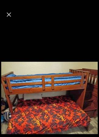 SOLID WOOD BUNK BED 1