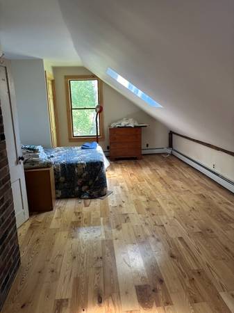 $500 Senior woman and pets seek housemate (Marlboro)63784706898179124