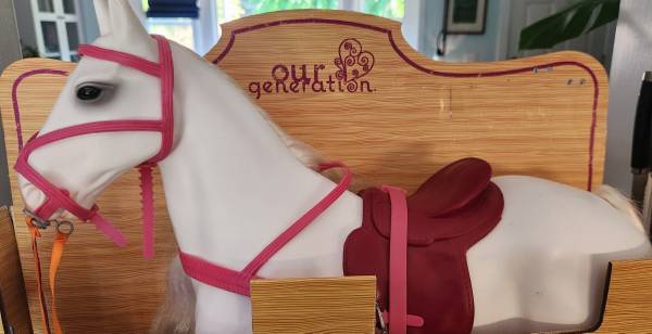 "Our Generation" Camarillo Horse for 18" dolls - $30 (Lynnwood)63438306583937121