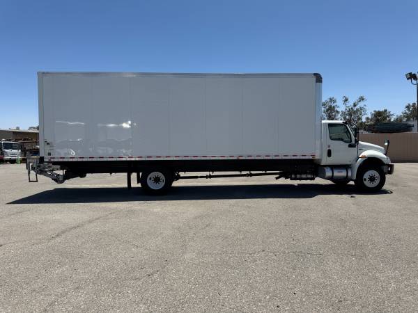 2020 International MV607 30' L - Photo 9