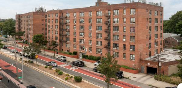 $18,500,000 / 4br - 1180566ft2 - 6 STORY JAMAICA-BUILDING 134 UNITS 7.7 X-RENT-ROLL-16.9% CASH on CASH (Queens)63698533540225123