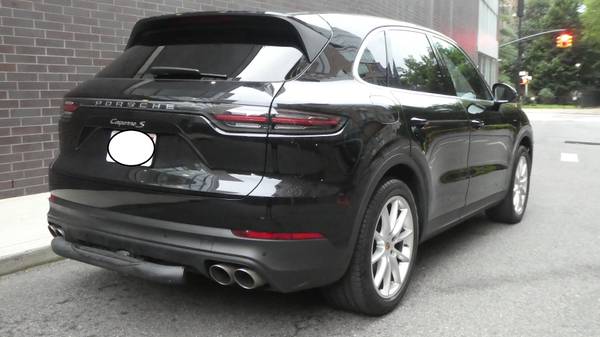 2019 Porsche Cayenne S completamente equipada, pocos kilómetros, informe Carfax limpio - $49,000 (Brooklyn)63469619309441121