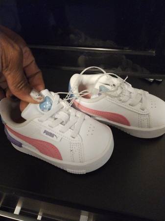 Puma Baby Girls Shoes Size 5- $15 1