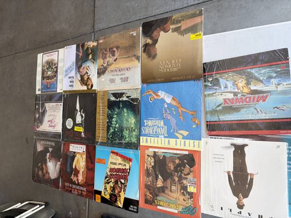 I BUY LASERDISC MOVIES 1
