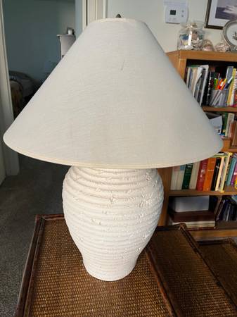 Lamp - White w/stone base + shade 1