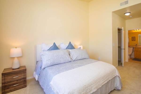 $3,069 / 3br - 1344ft2 - Your Perfect 3BR Nest This Fall 🕯️🍁63912983770499124