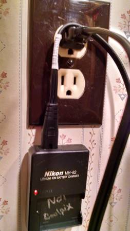 Nikon MH-62 Digital Camera Battery+Cord Charger ONLY - $10 (Boston and Northward)63471242141441120