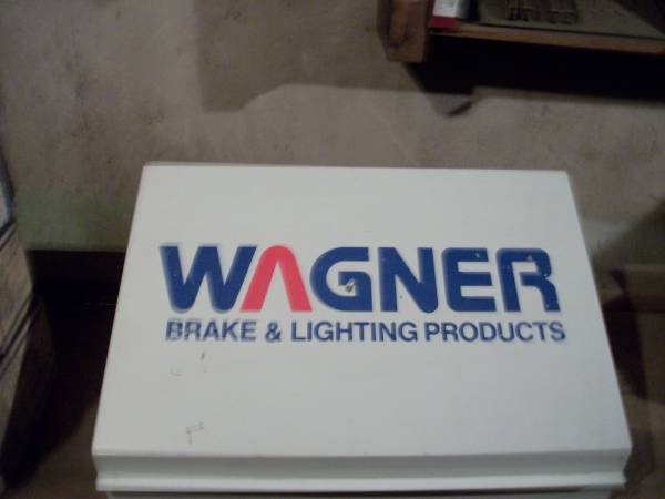 WAGNER AUTO BULB CABINET 1