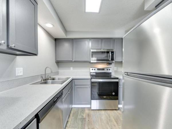 $1,449 / 1br - 850ft2 - Quiet, Clean and Peaceful. (Hazel Dell)63672600853889120