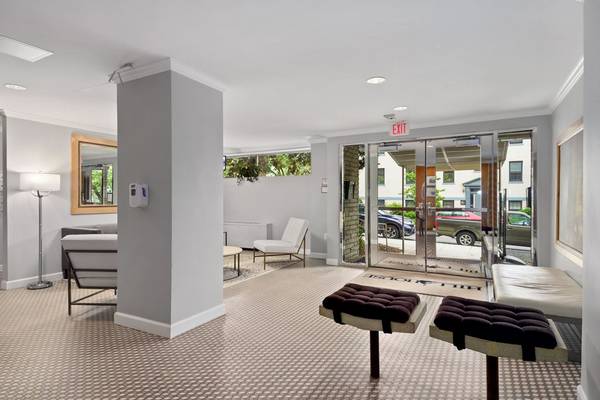 $2,053 Live In the Heart of Capitol Hill #202 - Capitol Hill (Capitol Hill, DC)63896508420738123