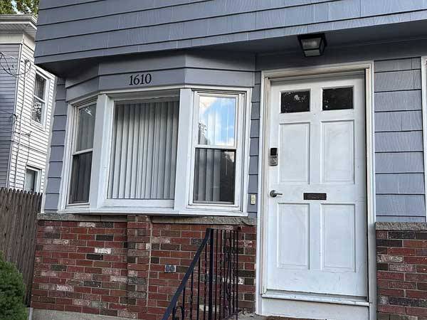 $1,475 / 2br - 1610 Chalkstone Ave ++Gorgeous house 2 bed & 1 bath++ (Providence, RI)64002827956739120