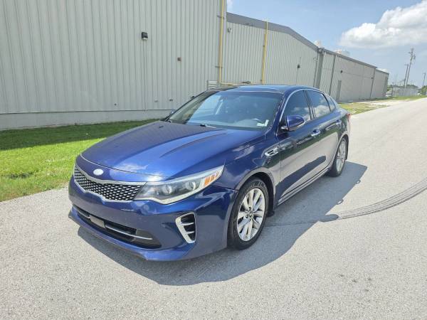 2017 Kia Optima - Financing Available! 1