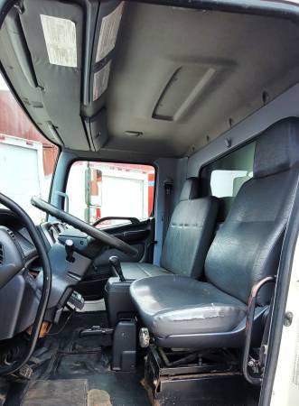 2010 Hino REEFER 18 FT - Photo 9