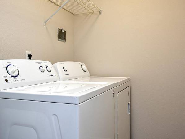 $1,450 / 1br - GET a FREE MONTH & $1000 MOVE! - Acoustically Engineered for Quiet (Vancouver)63914854733826122