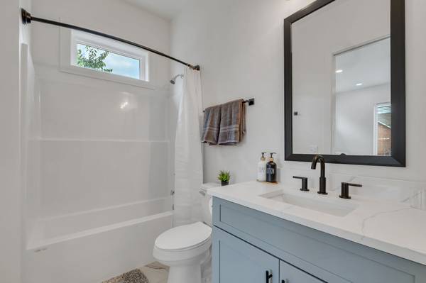 $1,150 / 1br - Room Near Downtown & Meharry (Meharry/Fisk)63680393506433123