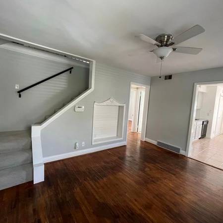 $1800.00 / 3br - 1074ft2 - AVAILABLE DECEMBER 1 - Saint Matthews 3 bed 1 bath house, fenced yard64008826468226121