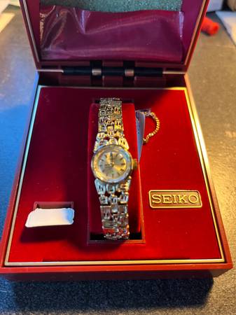 Seiko ladies watches 1