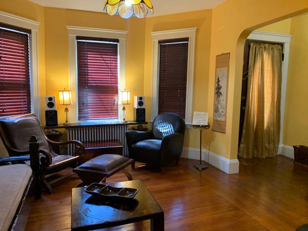 $1,200 / 1br - 340ft2 - Large double room for Rent (Belmont MA)63817539751681124