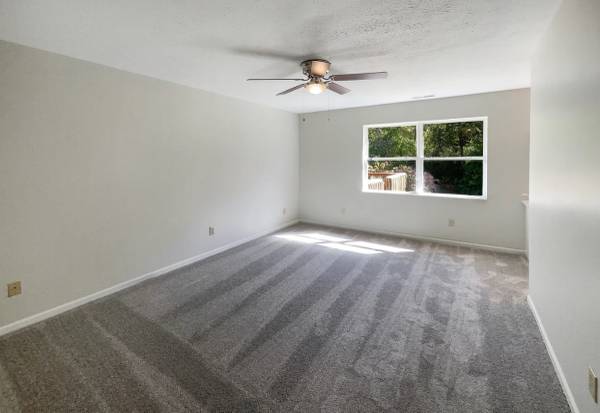 $800 / 3br - 1482ft2 - Stunning Modern Retreat: Impeccable Design with Ultimate Comfort & Style (Indianapolis)63989232276867121