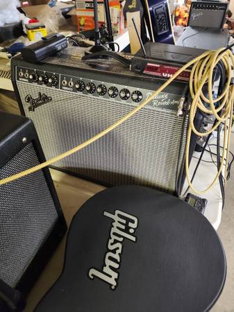 Fender Deluxe Reverb- Amp 1