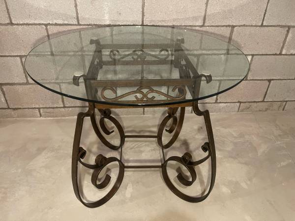 Glass Top Round Beautiful Color Textured Decorative Heavy Metal Base Stand Table 1