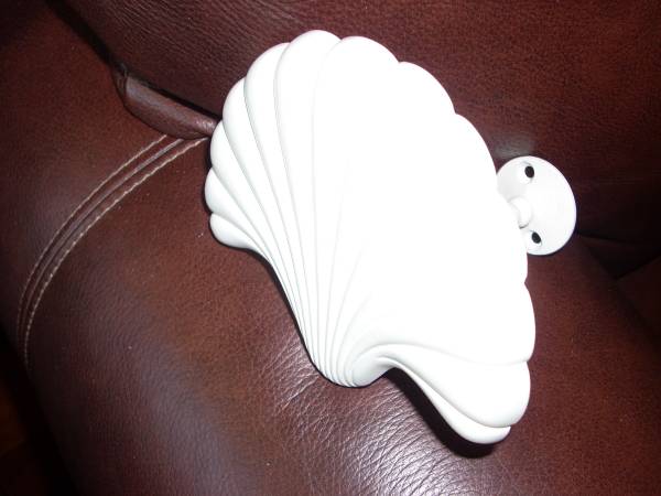 CURTAIN TIE-BACKS 1