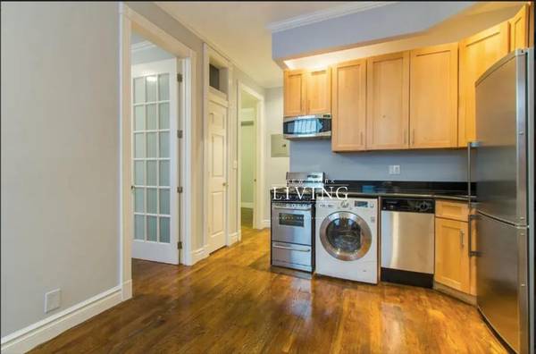 $4,995 / 2br - Lower East Side | Clinton street | $4,995 | NO FEE (Lower East Side)63912044876675121