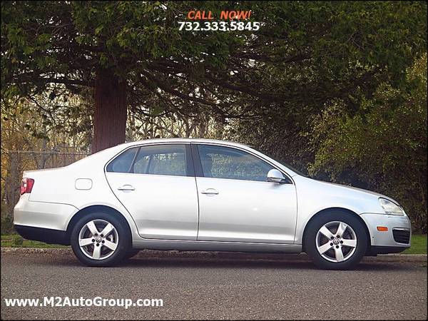 2009 Volkswagen Jetta SEL PZEV 4dr Sedan 6A - $3,900 (East Brunswick, NJ)63654711864323124
