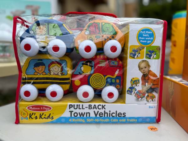 Melissa & Doug Pull Back Town Vehicles 1