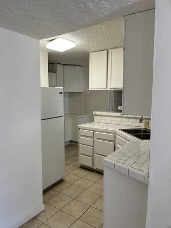 $1,445 / 1br - 800ft2 - Apartment For Rent (Palm Springs)63686264563329122