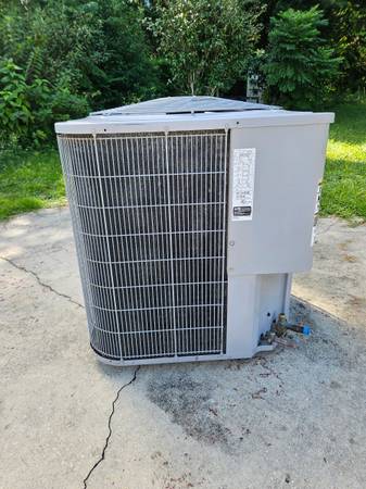 4 Ton A/C Compressor 1