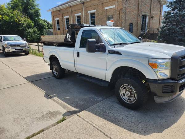 2012 Ford F350, 4x4, cabina sencilla, V8 de 6.2, cama volcadora de 8 pies, 71 000 millas - $11 395 (área de Fairfield/Ross, Ohio-Cincinnati)63470601666563120