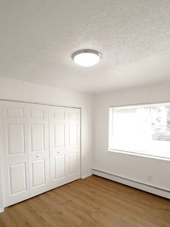 $1,200 / 1br - Spacious 1BR/1BA in Edgewater, Cleveland (Cleveland)63860363606787120