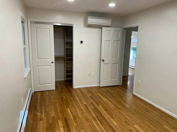 $1,500 / 1br - Spacious 1-Bedroom Apartment in Trendy Bushwick – Available Now! (Brooklyn)64033633979267124