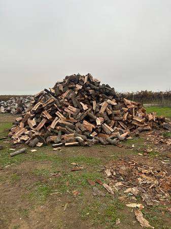 Firewood for sale     Oak & Walnut 1