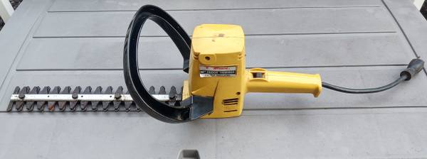 Very Good Condition: Wizard 12" Electric Hedge Trimmer. Lightweight. 1