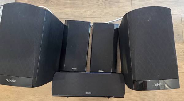 Definitive Technologies Surround Sound Speaker Set 1