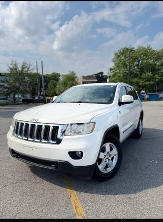 Beautiful Jeep Grand Cherokee LAREDO - $4,800 (Brooklyn)63654711385219121