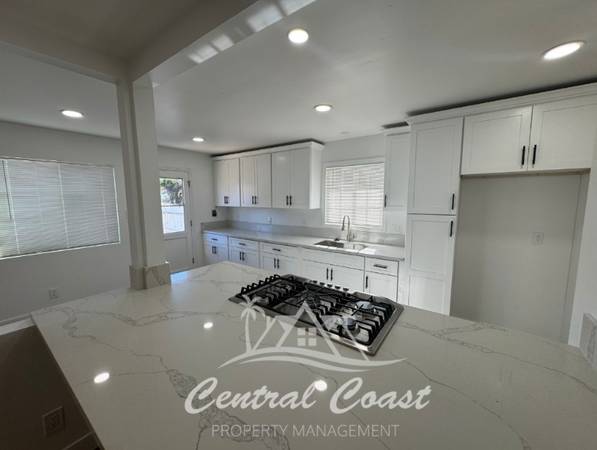 $4300.00 / 4br - 4 Bed/2 Bath Multi-Family Unit Home in Santa Maria, CA - $430063850012278787121