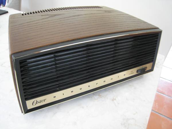 Oster Two-Speed Electronic Air Cleaner 1