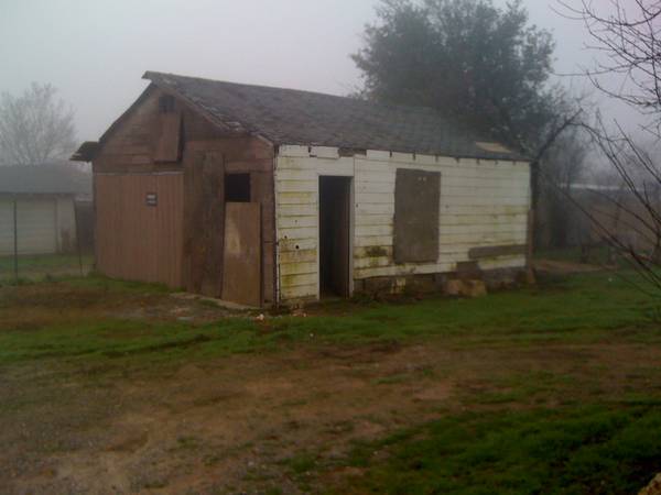 Seeking Fixers & Buildable Lots with Plans 1