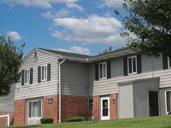 $989 / 2br - 830ft2 - 🔮 Tu futuro apartamento está a un clic de distancia (2609 Bow Court, South Bend, IN)63935707529475122