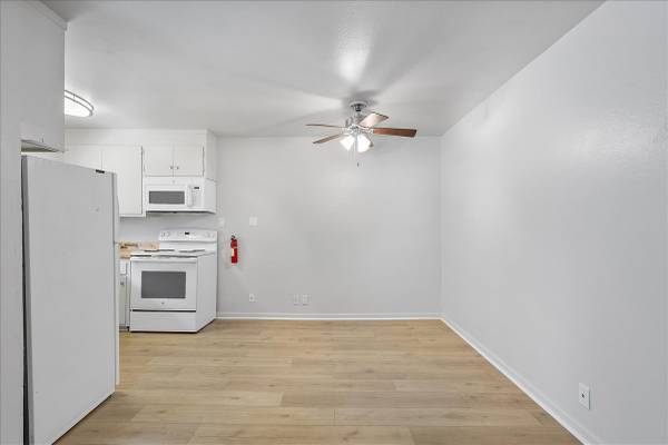 $1,850 / 1br - 1715 Central Ave #12 - 1 bedroom | 1 bath (alameda)63880014163073124
