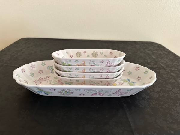 Temptations Baking Dish with Four Mini-Bakers 1